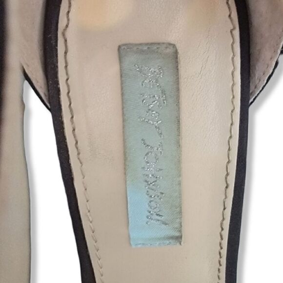 Betsey Johnson Blue Label SB-ADORE SZ 8.5 Pumps With Flower Rhinestones Heels - Picture 4 of 8